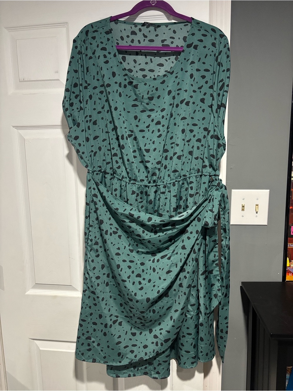 BloomChic Teal Green Black Speckled Tie-Waist Midi Dress